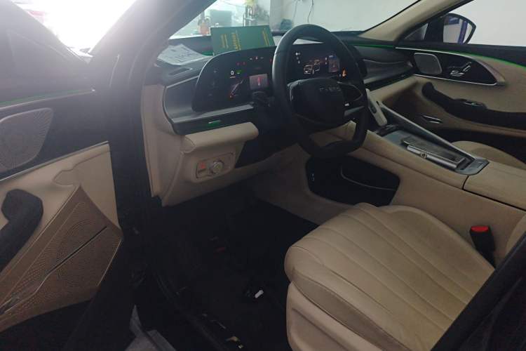 Used EXEED Lingyun 2024 400T Two-Wheel-Drive Star Prestige Edition
