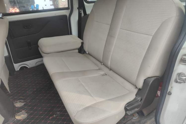 Used Wuling Hongguang V 2019 1.5L Jingqu Version China VI LAR