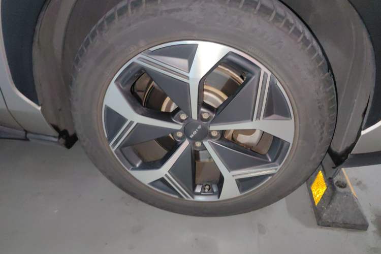 Used AION V 2021 Plus 70 Smart Edition Lithium Iron Phosphate