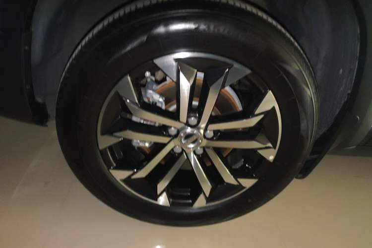Used Haval DARGO 2021 1.5T DCT Two-Wheel Drive Border Collie Edition Left Front Wheel Hub