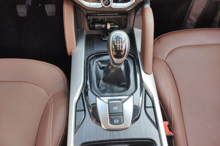 Used Brilliance V6 2018 1.5T Manual Luxury Model