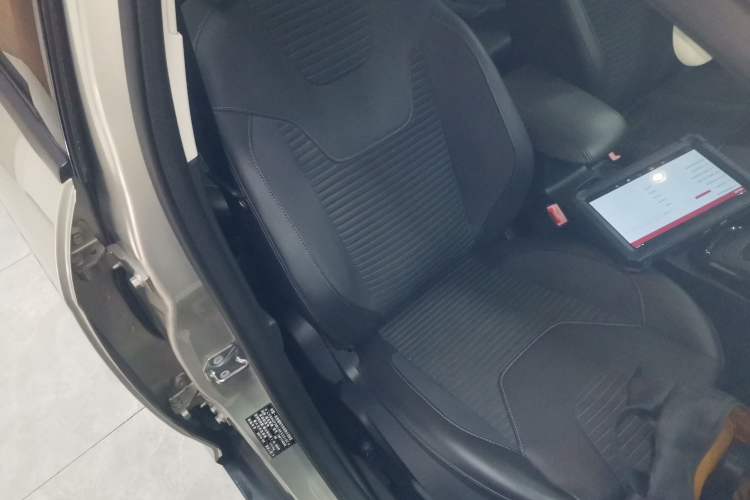 Used Ford Focus 2015 Sedan 1.6L Automatic Trend Model