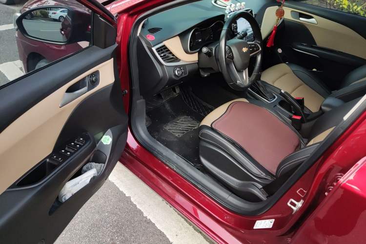 Used Chevrolet Monza 2022 320 Automatic Enjoyment Sunroof Version
