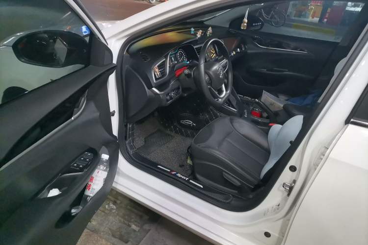 Used Buick GT 2021 Revised Version Flagship 1.5L Automatic Elite Edition Driver Seat