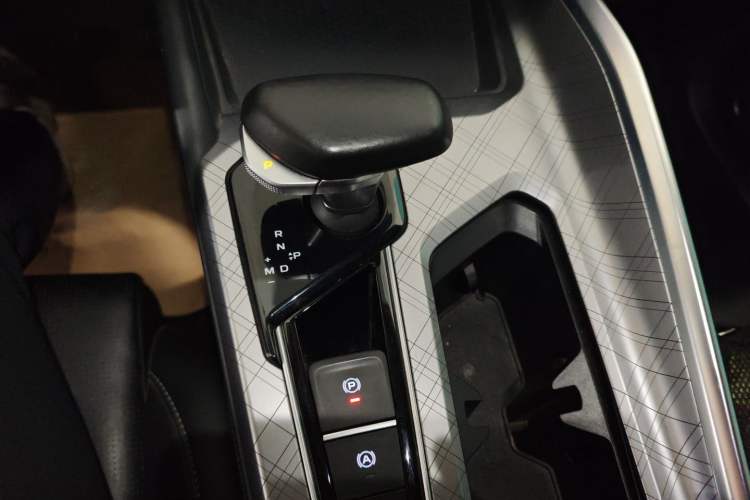 Used Geely Auto Preface 2021 2.0TD Luxury Version Gear Lever
