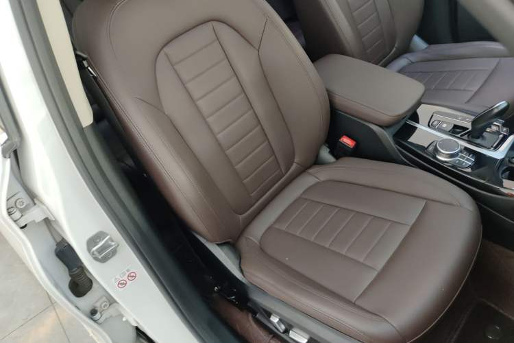 Used BMW X3 2018 xDrive25i Luxury Package China VI Emission Standard