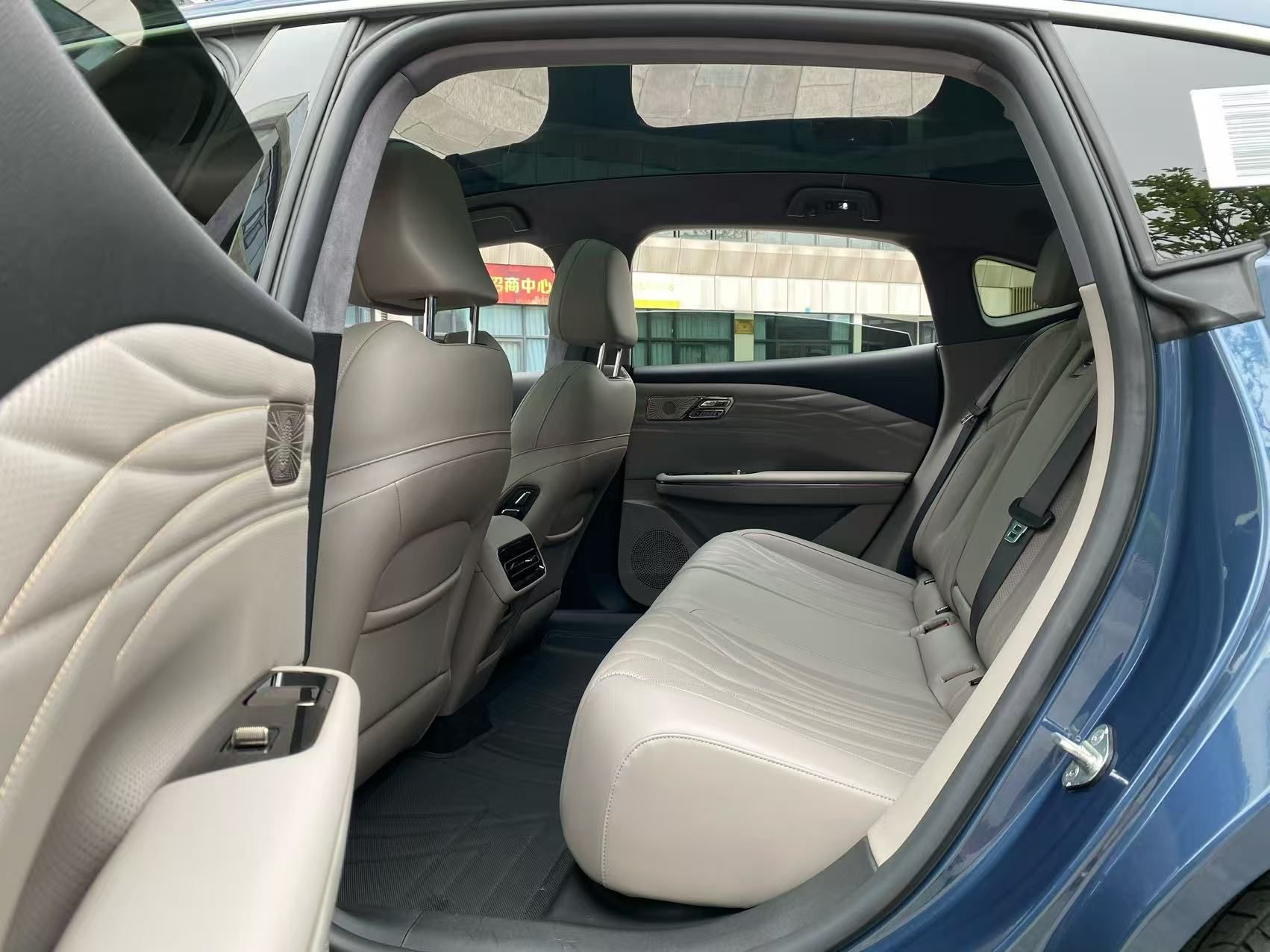 Geely Galaxy 8 2025 130km EM-P Starship Edition — снимка 20