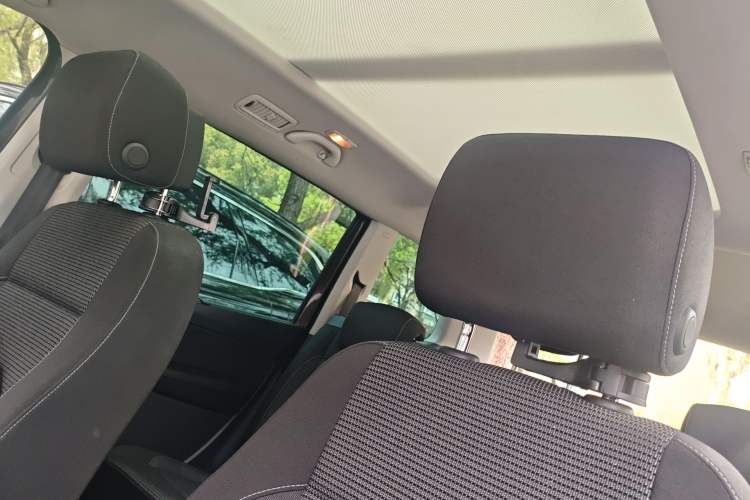 Used Volkswagen Sharan 2018 380TSI Comfort Edition 7-Seater Headliner