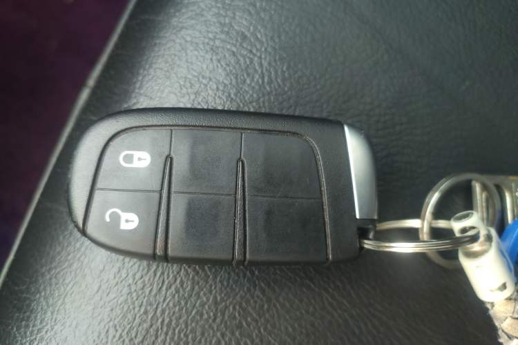 Used Jeep Compass 2017 200T Automatic Family Edition
