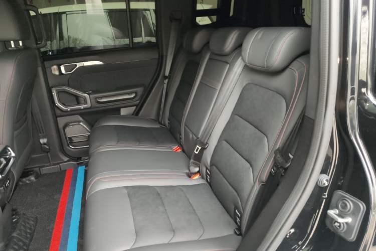 Used JETOUR Traveler 2023 2.0T All-Wheel Drive CrossPRO+ Left Rear Seat