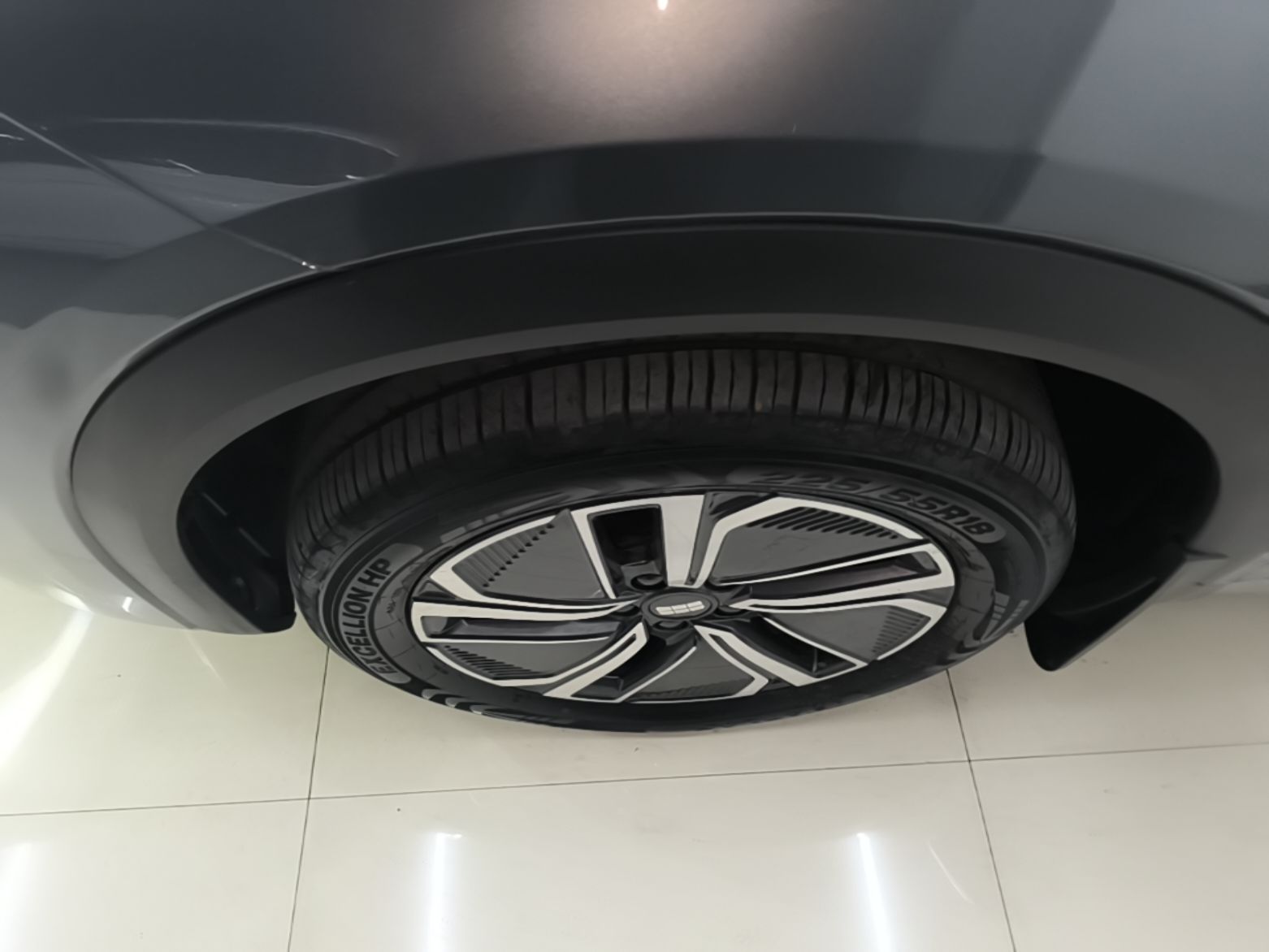 Geely Galaxy Xingjian 7 EM-i 2025 120km Exploration+ Version — снимка 10