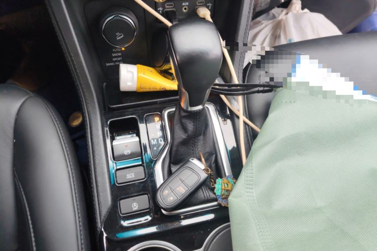 Used Jeep Grand Commander 2018 2.0T Four-Wheel Drive Premium Navigation Version China V
