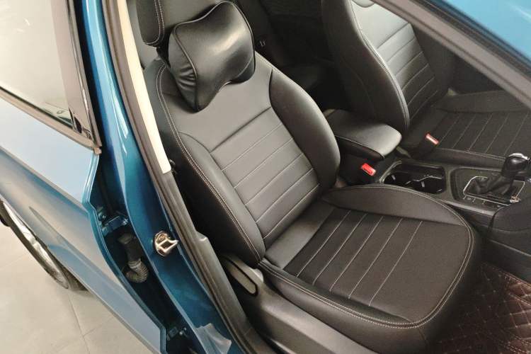 Used Volkswagen Tharu 2021 280TSI Two-Wheel Drive Trend Edition Right Front Seat