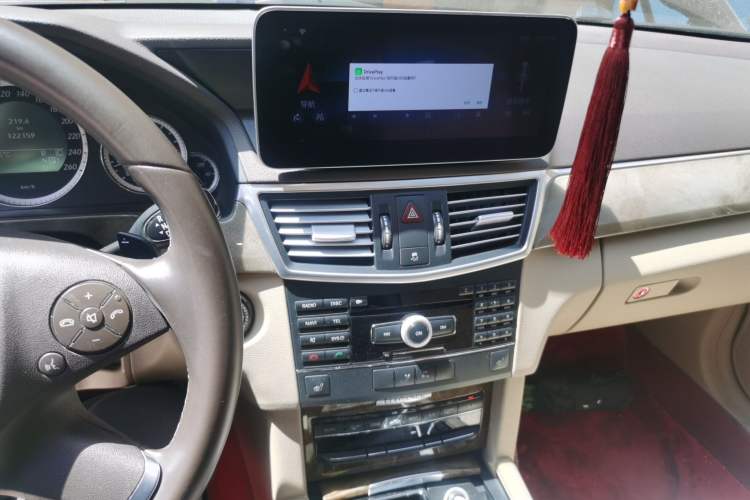 Used Mercedes-Benz E-Class 2009 E 300 Elegant Model
