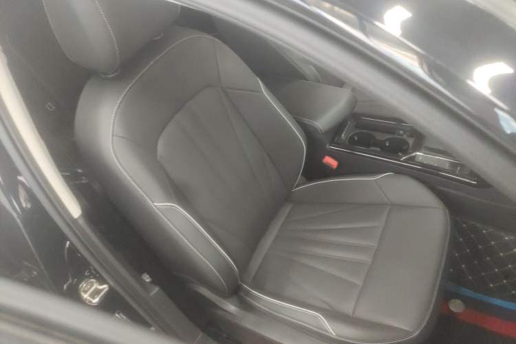 Used Volkswagen Passat 2024 330TSI Starry Elite Edition
