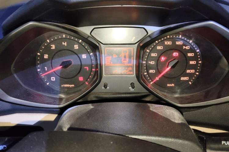 Used Chery Fengyun 2 2015 1.5L Manual New Edition Odometer Close Up