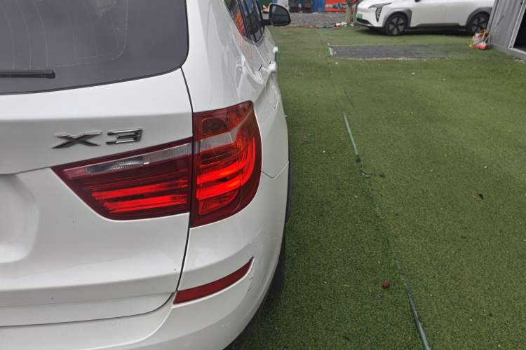 Used BMW X3 2014 xDrive20i X Design Package Right Rear Taillight