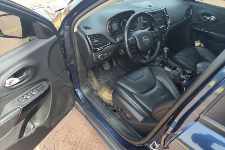 Used Jeep Cherokee 2020 2.0T Four-Wheel Drive Night Eagle Edition