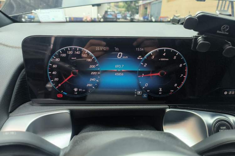Used Mercedes-Benz GLB 2023 GLB 220 4MATIC Instrument Cluster