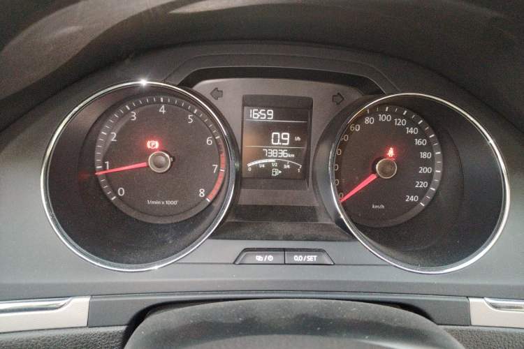 Used Volkswagen Bora 2013 1.6L Manual Fashion Edition
