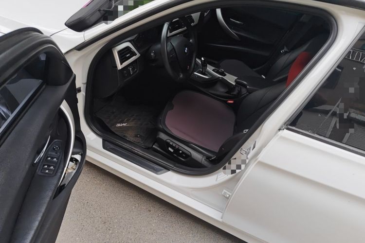 Used BMW 3 Series 2013 320i Active Edition
