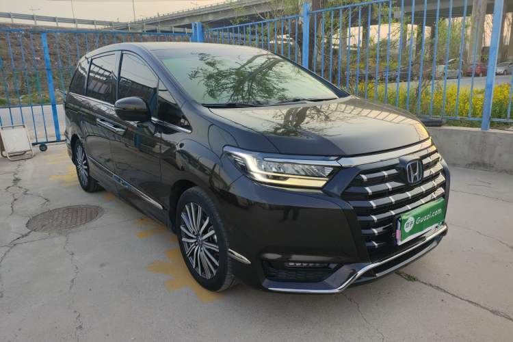 Used Honda Elysion 2022 2.0L eHEV Luxury First Edition
