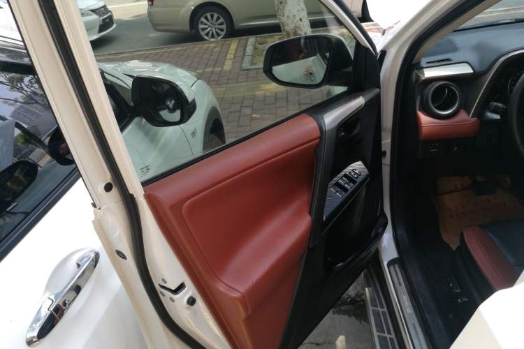 Used Toyota RAV4 2013 2.5L Automatic 4x4 Elite Edition