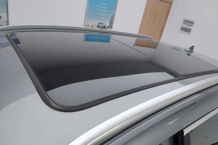 Used BYD Song PLUS New Energy 2025 DM-i Smart Drive 112KM Prestige Model Roof