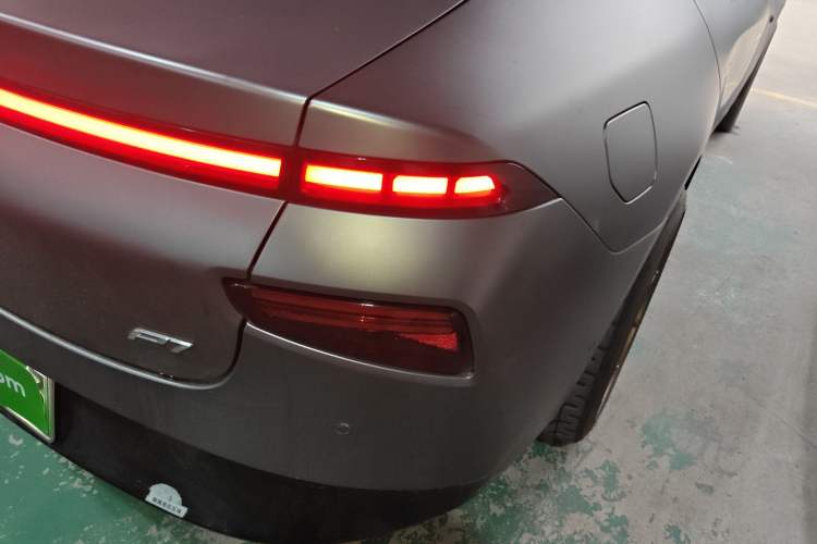 Used XPeng P7 2022 670N+ Exterior 3