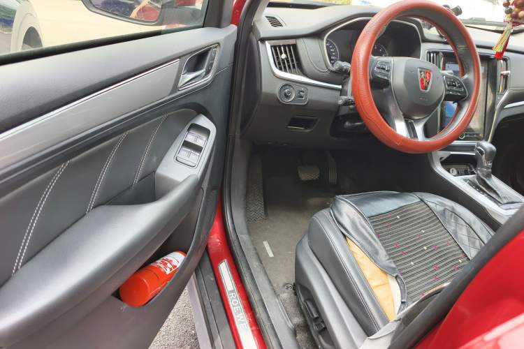 Used Roewe RX5 2019 20T Two-Wheel Drive Automatic 4G Connected Platinum Edition