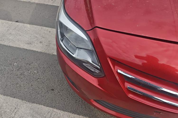 Used CHANGAN Alsvin V3 2012 1.3L Manual Comfort Version China IV Standard Right Front Headlight