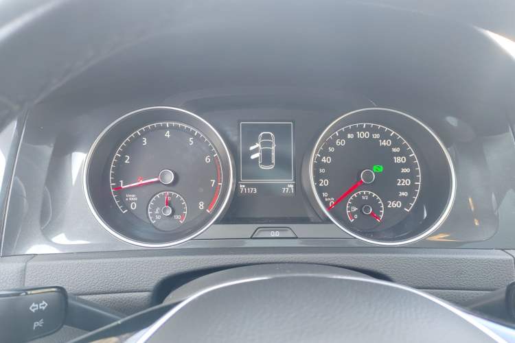 Used Volkswagen Golf 2019 280TSI DSG Comfort Version China VI Standard Instrument Cluster