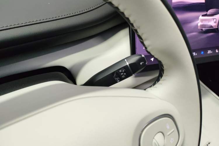 Used CHANGAN NEVO Q07 2025 215 Prestige Edition Gear Lever