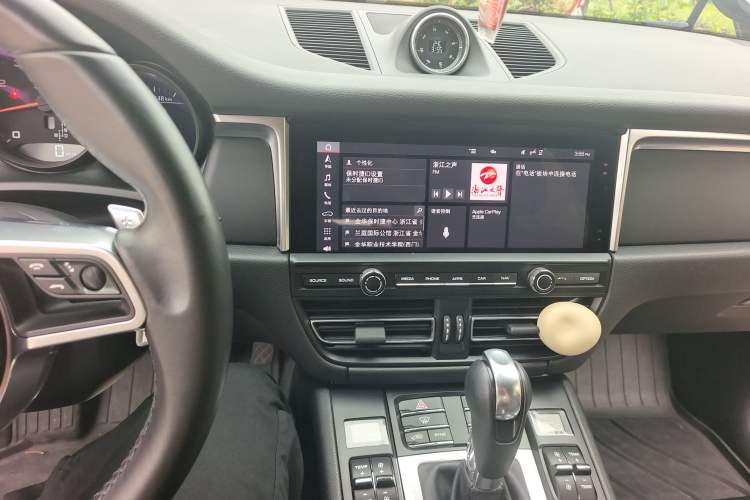 Used Porsche Macan 2020 Macan 2.0T Audio And AC Panel