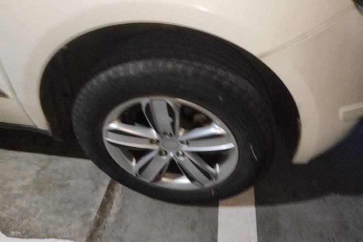 Used Geely Auto GX7 2013 1.8L Manual Elite Model
