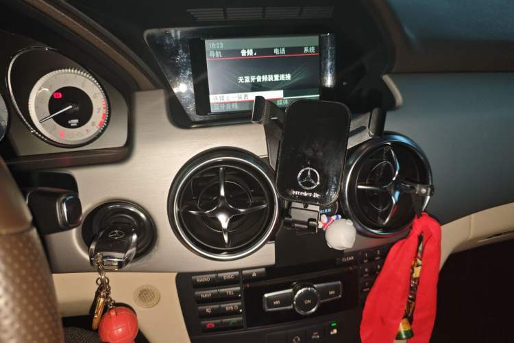 Used Mercedes-Benz GLK-Class 2014 GLK 260 4MATIC Dynamic Model
