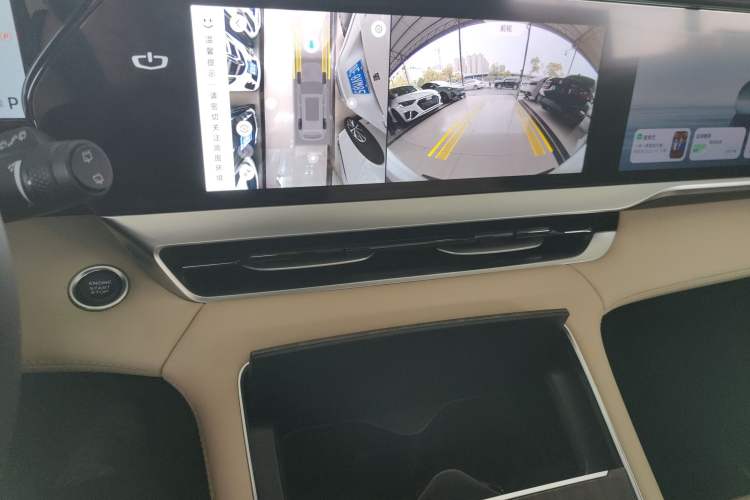 Used Geely Auto Monjaro L 2025 Dongfang Yao 2.0TD Automatic All-Wheel-Drive Wangyue Edition
