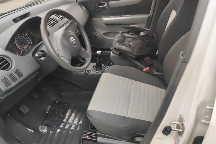 Used Suzuki Swift 2013 1.3L Manual Value Edition