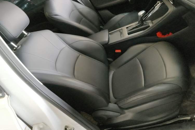 Used Roewe i5 2023 1.5L CVT Luxury Edition Right Front Seat