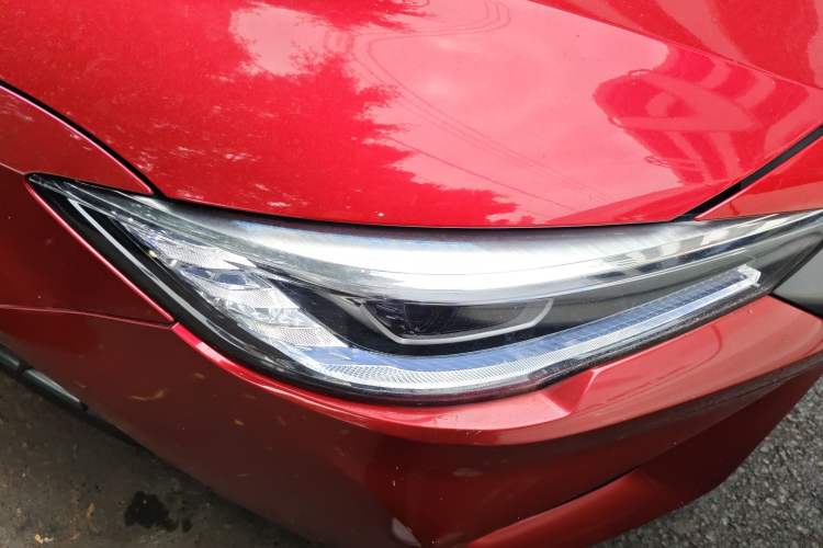 Used MG 6 2020 1.5T Automatic Trendsetting Luxury Edition Right Front Headlight