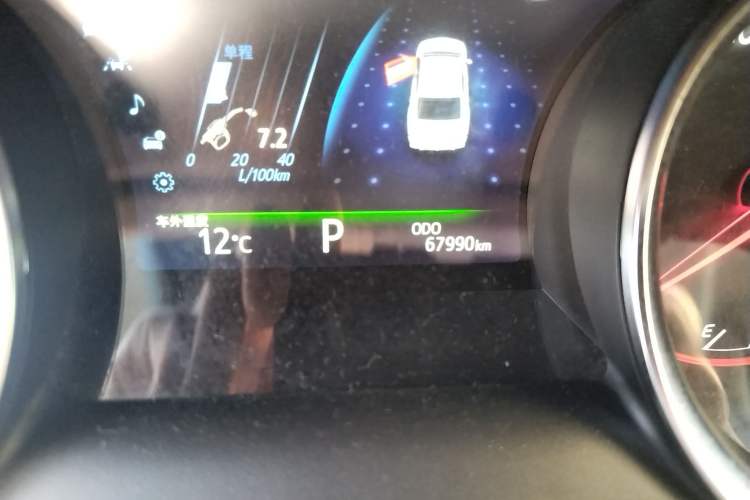 Used Toyota Camry 2019 2.0S FENGSHANG Version China VI Standard Odometer Close Up