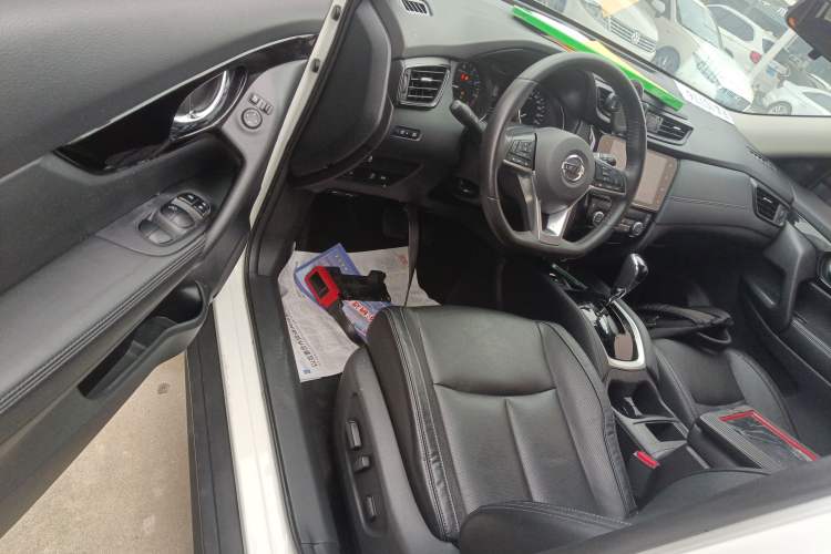 Used Nissan X-Trail 2019 2.0L CVT Smart Connect Comfort Edition 2WD Driver Seat