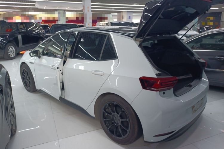 Used Volkswagen ID.3 2024 Pure & Smart Edition
