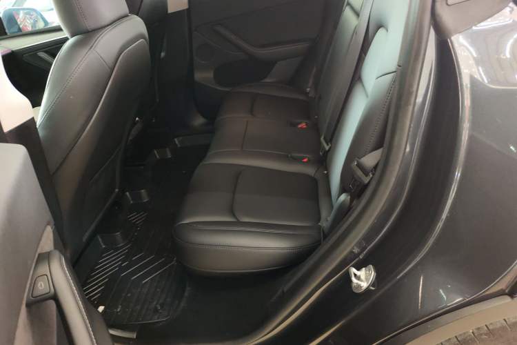 Used Tesla Model Y 2024 Rear-Wheel-Drive Version
