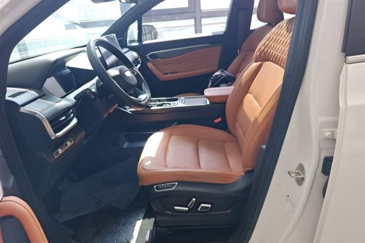 Used Geely Auto Haoyue L 2024 2.0T DCT Flagship Version
