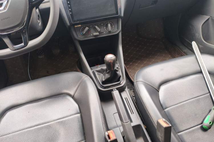 Used Jetta VA3 2021 1.5L Manual Entry-Level Version Gear Lever