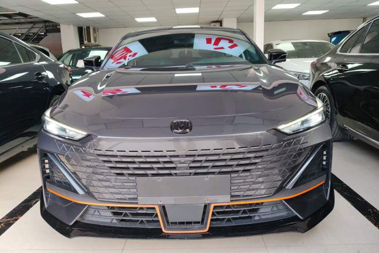 Used CHANGAN UNI-V 2022 1.5T Sport Edition
