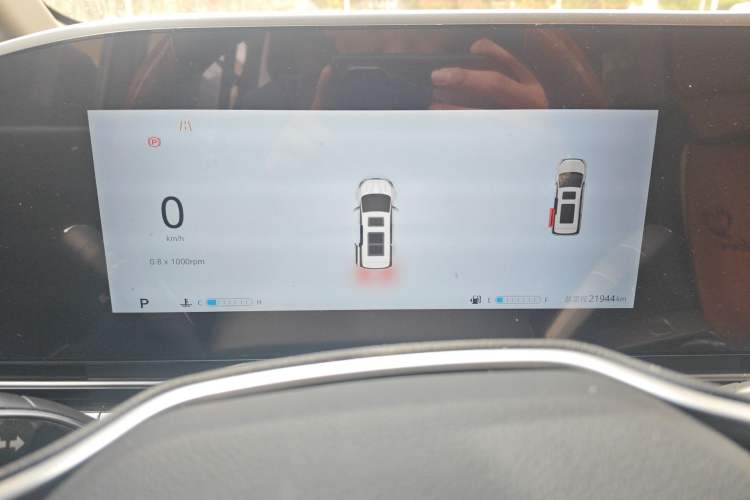 Used SAIC MAXUS G90 2024 2.0T Starlight Seven-Seater
