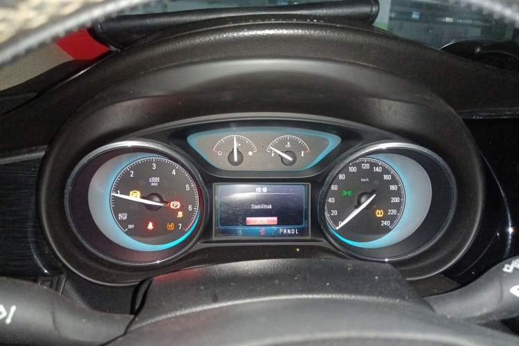 Used Buick Envision 2015 20T Two-Wheel-Drive Elite Model Instrument Cluster