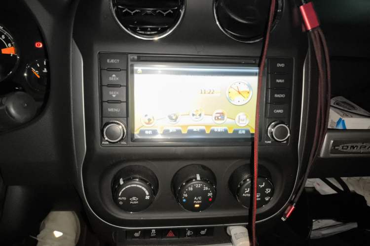 Used Jeep Compass 2014 2.0L two-wheel drive luxury version
